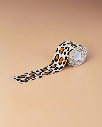 Tape leopardato su guancia e mandibola – personalità e risultati

